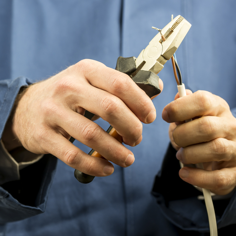Hvad laver elektrikere, og hvorfor er de vigtige?